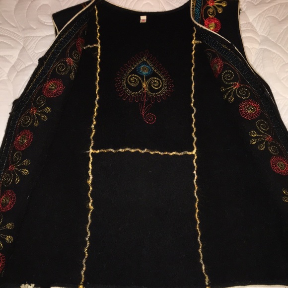 Vintage 1970’s Turkish Hand Embroidered Soutache Vest - Picture 12 of 16